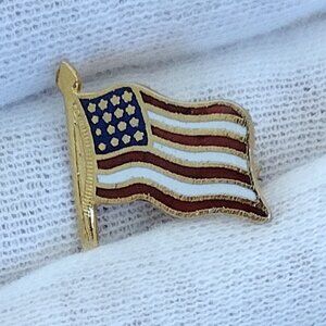 Vintage Miniature Waving USA Flag with 16 Stars Brooch